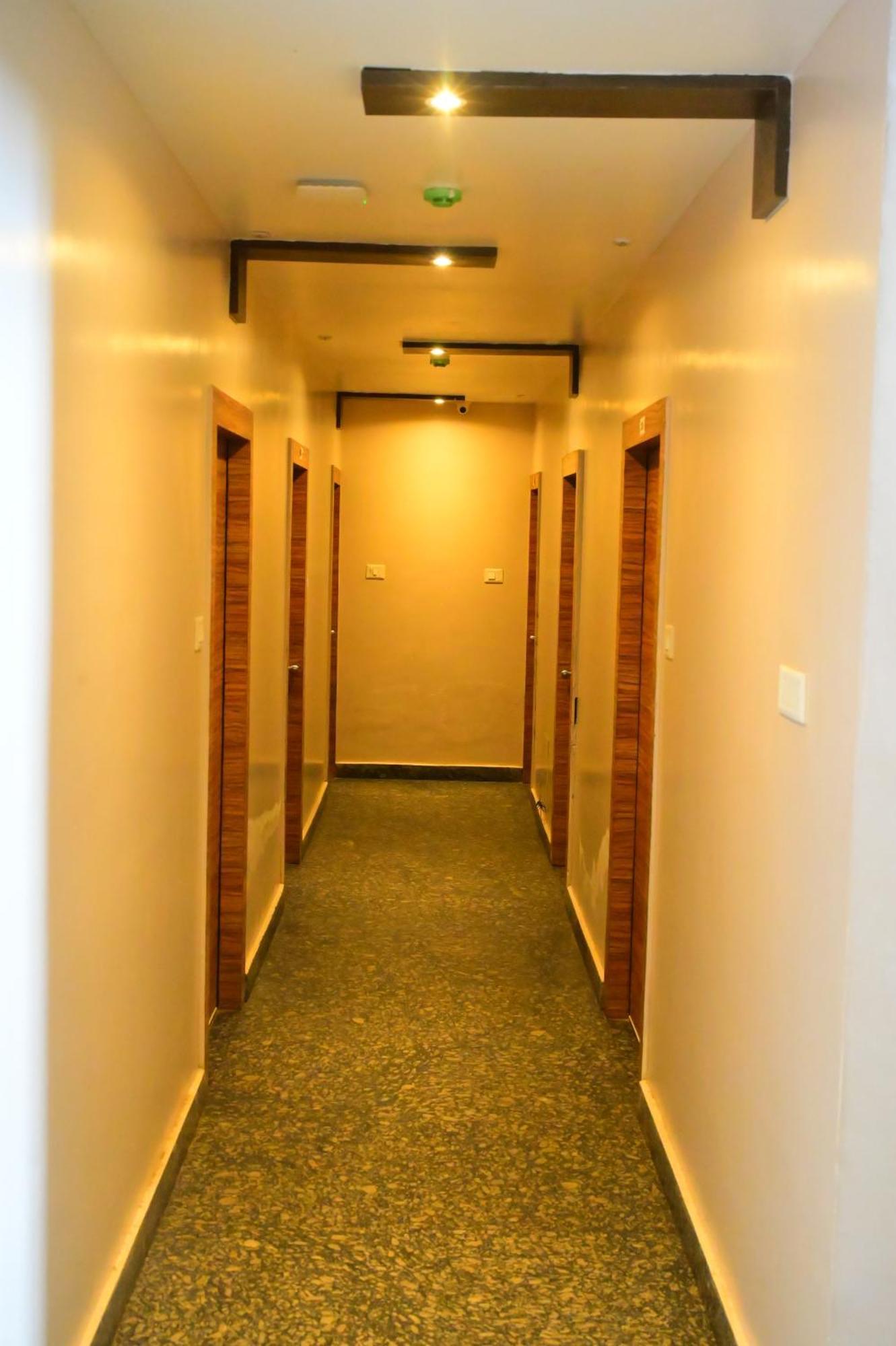 Mor Hotel Home Town -Lift- Wifi With Restaurant Facilities- Near Temple & Golden Beach Best Selling & Best Choice Of Travellers Puri Exterior photo