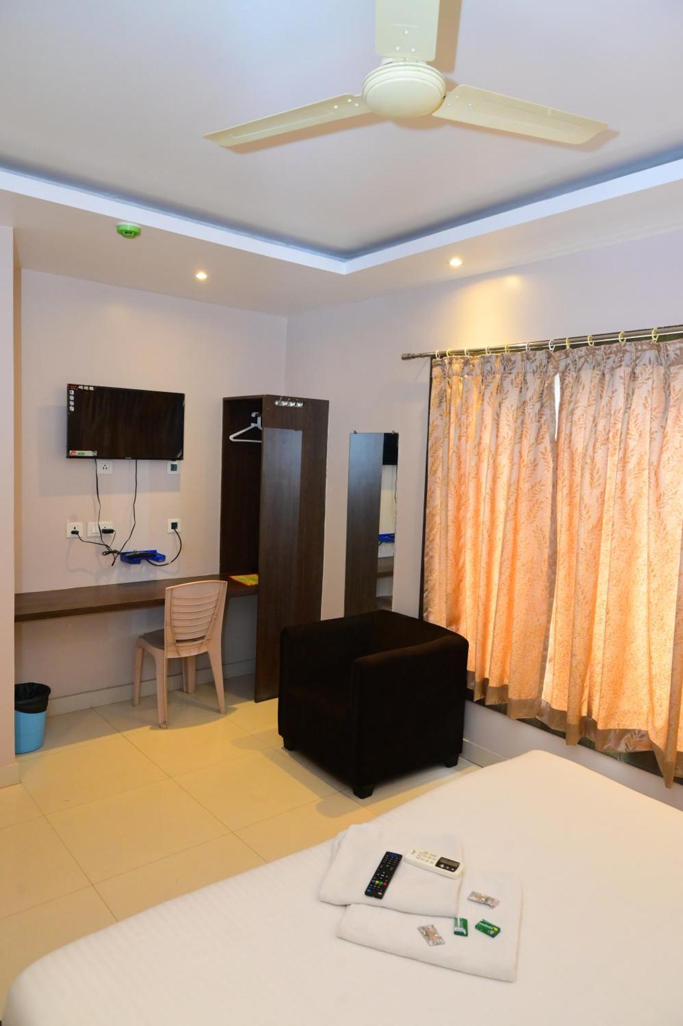 Mor Hotel Home Town -Lift- Wifi With Restaurant Facilities- Near Temple & Golden Beach Best Selling & Best Choice Of Travellers Puri Exterior photo