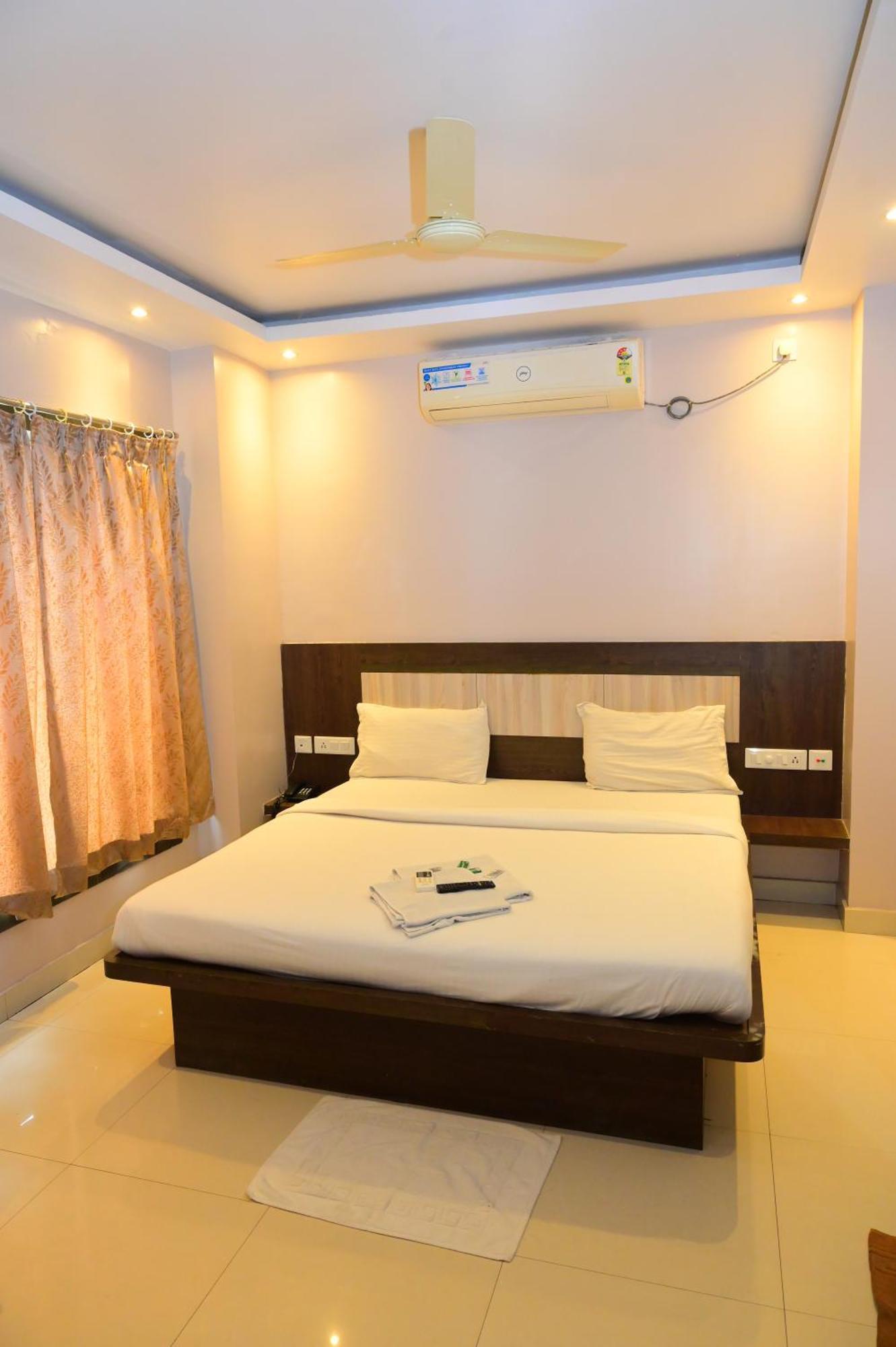 Mor Hotel Home Town -Lift- Wifi With Restaurant Facilities- Near Temple & Golden Beach Best Selling & Best Choice Of Travellers Puri Exterior photo